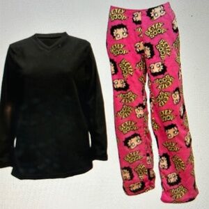 NWT Betty Boop Pajama Set Small Fleece